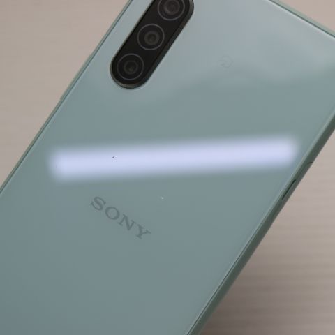 �¿��ݾ� Ķ���� SOV43 Xperia 10 II �ߥ��