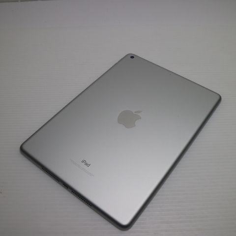 超美品 iPad 第5世代 Wi-Fi 128GB シルバー