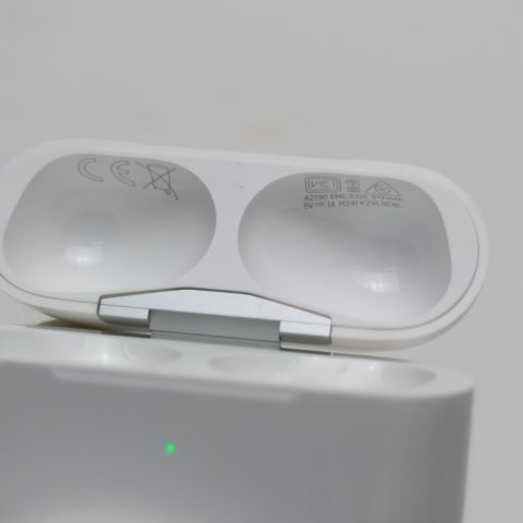 �¿��ݾ� ���� AirPods Pro  �ۥ磻��