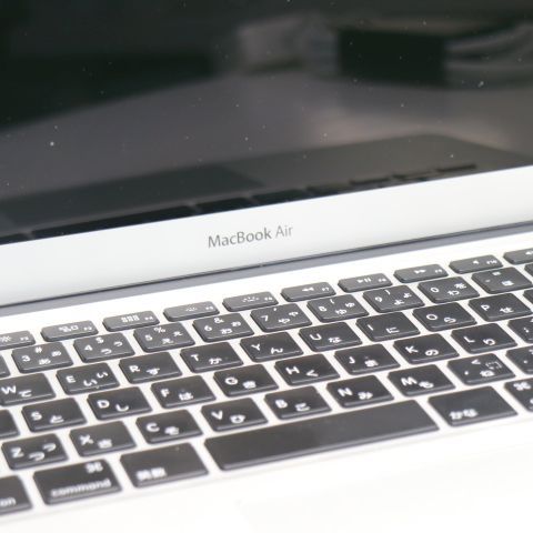 Ķ���� MacBook Air 2017 13����� Core i5 8GB 128GB