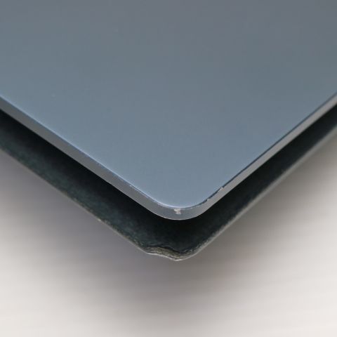 ���� Surface Laptop 1 ��7���� Core i5 8GB 256GB