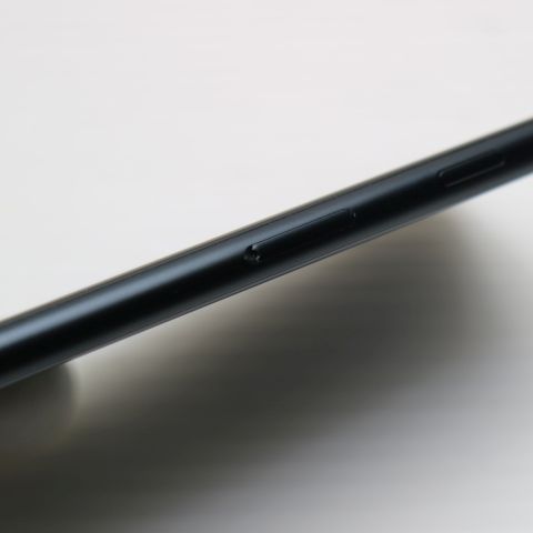 �¿��ݾ� Ķ���� SIM�ե꡼ iPhone SE3 ��3���� 64GB �ߥåɥʥ���