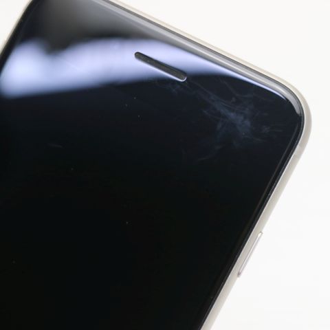 �¿��ݾ� ���� SIM�ե꡼ iPhone SE3 ��3���� 64GB �������饤��
