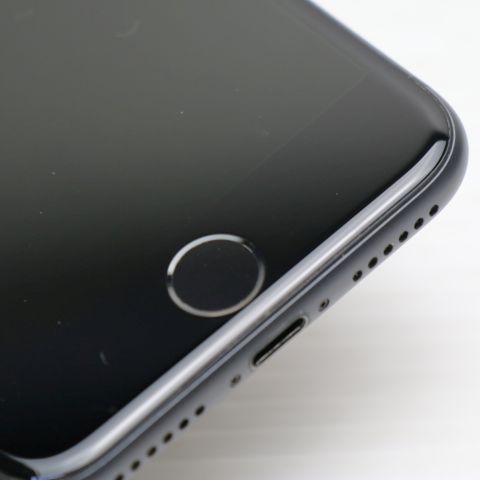 �¿��ݾ��� Ķ���� SIM�ե꡼ iPhone8 64GB ���ڡ������쥤 �֥�å�  �������