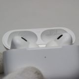¿ݾ  AirPods Pro 2 lightningǥ ۥ磻