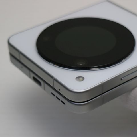 �¿��ݾ� ����Ʊ�� SIM�ե꡼ Libero Flip �ۥ磻��