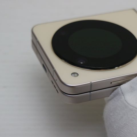 �¿��ݾ� ����Ʊ�� SIM�ե꡼ Libero Flip �������