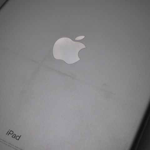 �¿��ݾ� Ķ���� iPad ��9���� Wi-Fi 64GB ����С�