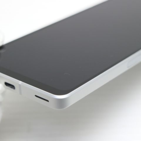 ����Ʊ�� AQUOS sense7 plus A208SH ����С�