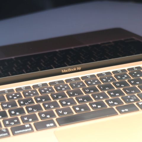 Ķ���� MacBook Air 2020 13����� Core i5 8GB 256GB