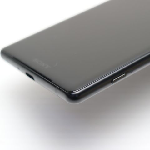 �¿��ݾ� ����Ʊ�� SOV37 Xperia XZ2 �֥�å� ���� �����