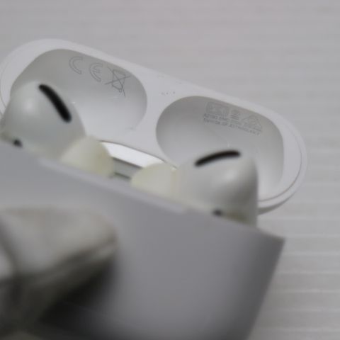 ��� AirPods Pro  �ۥ磻��