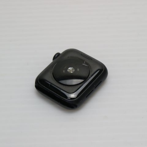 美品 Apple Watch SE 40mm GPS+Cellular スペースグレイ