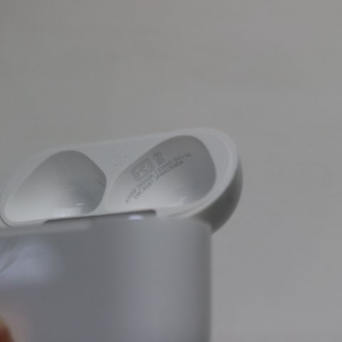 �¿��ݾ� Ķ���� AirPods 4(�����ƥ��֥Υ�������󥻥�����)