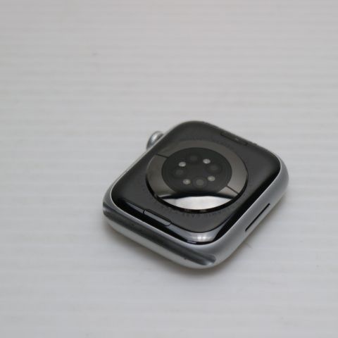 �¿��ݾ� Ķ���� Apple Watch Series8 45mm GPS ����С�