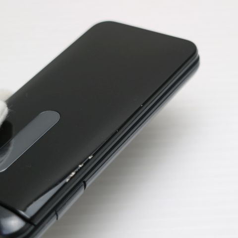 �¿��ݾ��� ���� au KYF31 GRATINA 4G �֥�å�  �������