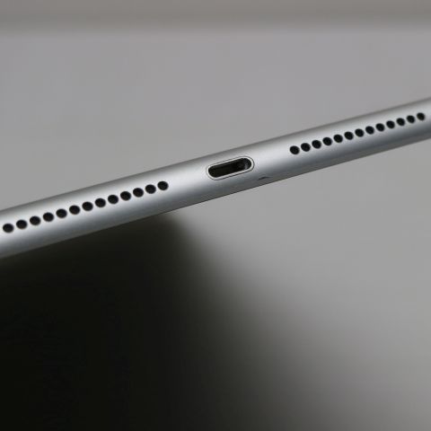 �¿��ݾ� Ķ���� iPad ��9���� Wi-Fi 256GB ����С�