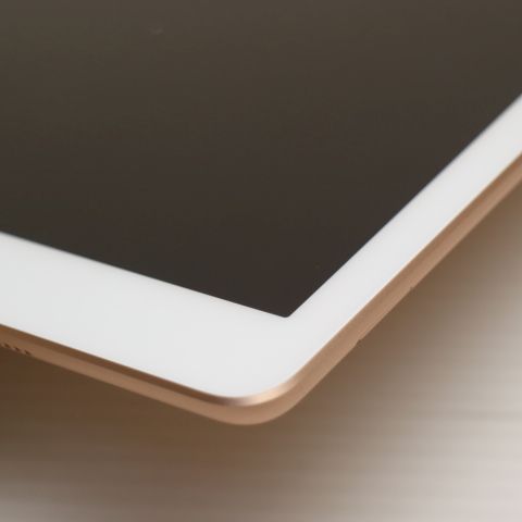 ����Ʊ�� SIM�ե꡼ iPad6 ��6���� Wi-Fi+����顼  32GB �������