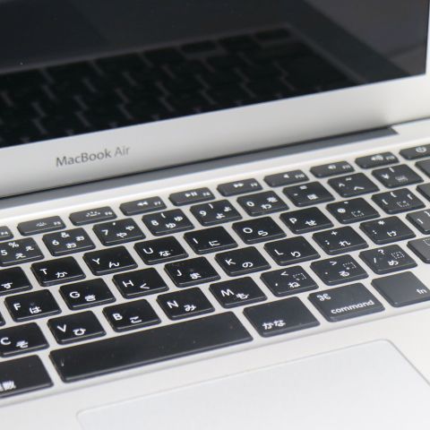 Ķ���� MacBook Air 2017 13����� Core i5 8GB 128GB