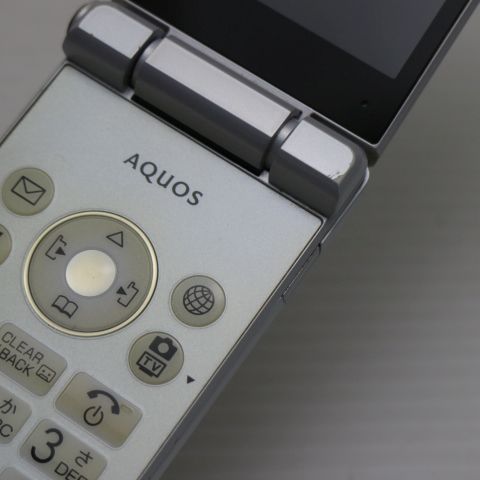 �¿��ݾ� ���� 602SH AQUOS��������2 �ۥ磻�� ���� �����