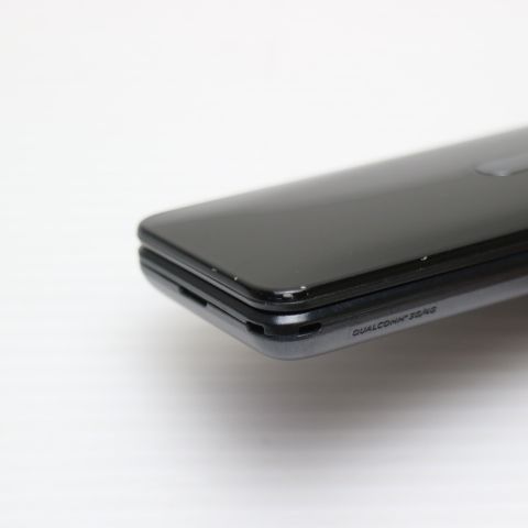 �¿��ݾ��� ���� au KYF31 GRATINA 4G �֥�å�  �������