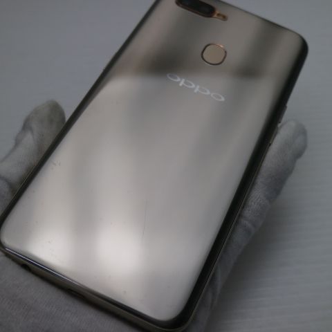 �¿��ݾ� Ķ���� OPPO AX7 ������� ���� �����