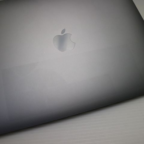 美品 MacBook Air 2018 13インチ Core i5 8GB 256GB