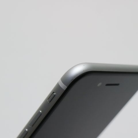 ¿ݾ Ʊ SIMե꡼ iPhone SE 2 64GB ۥ磻 