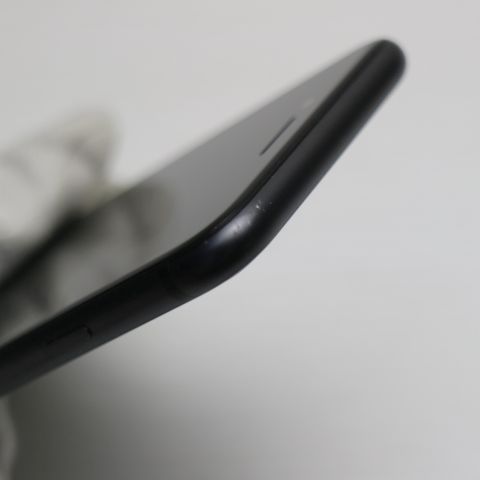 �¿��ݾ��� ���� SIM�ե꡼ iPhone8 256GB ���ڡ������쥤 �֥�å�  �������