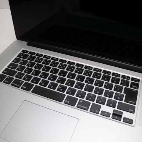 Ķ���� MacBook Pro 2015 15����� Core i7 16GB 256GB