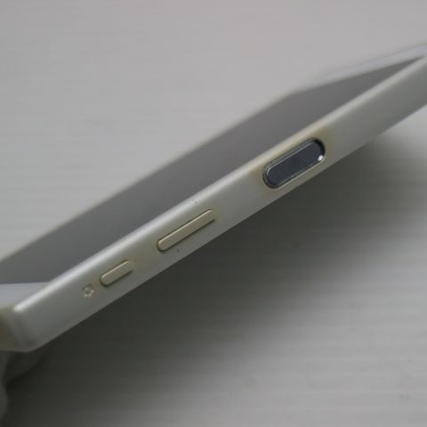 �¿��ݾ��� ���� SO-02H Xperia Z5 Compact �ۥ磻��  �������