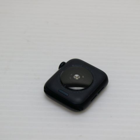 ����Ʊ�� Apple Watch SE����2����� 40mm ����顼 �ߥåɥʥ���