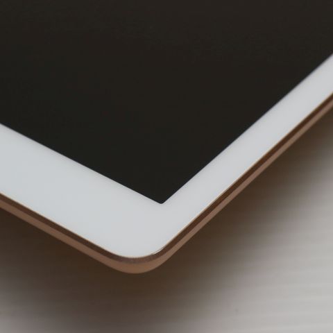 新品同様 iPad 第6世代 Wi-Fi 128GB ゴールド