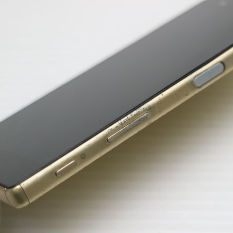 �¿��ݾ��� ������� au SOV32 Xperia Z5 �������  �������