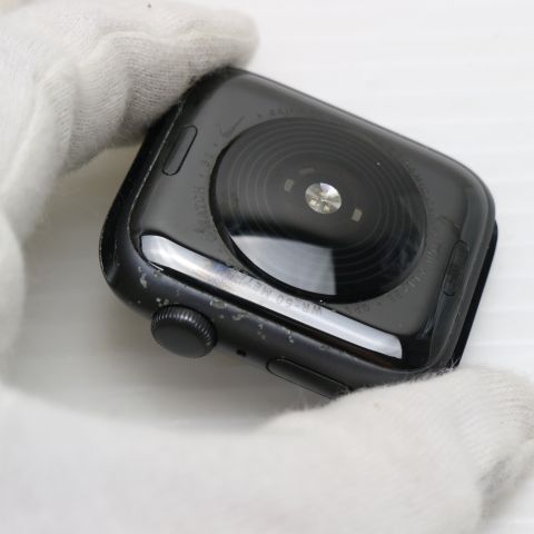 美品 Apple Watch SE GPS 44mm スペースグレイ 即日発送 土日祝発送
