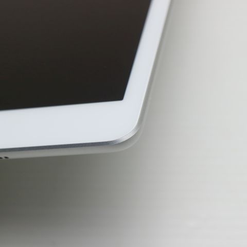 ����Ʊ�� SIM�ե꡼ iPad ��8���� 32GB ����С� ¨��ȯ�� ������ȯ��