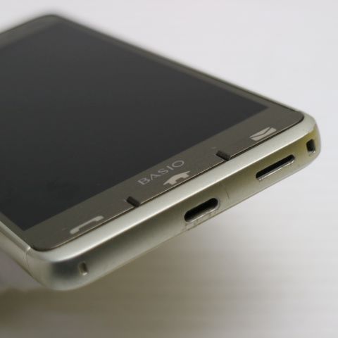 �¿��ݾ� ���� KYV43 BASIO3 ������� ���� �����