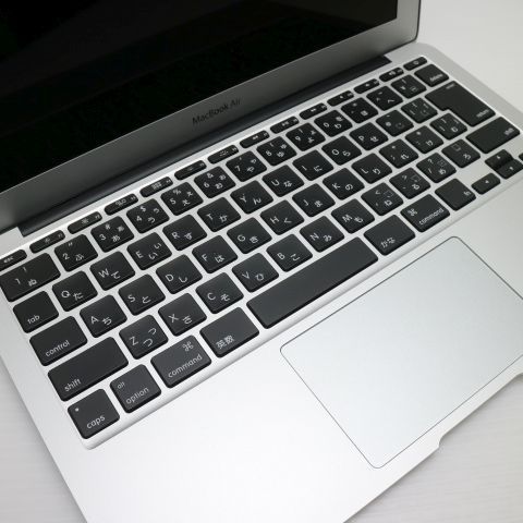 Ʊ MacBook Air 2015 11 Core i5 4GB 128GB