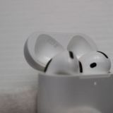 �¿��ݾ� ���� AirPods 4(�����ƥ��֥Υ�������󥻥�������)