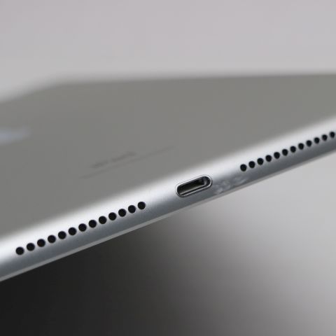 Ķ���� SIM�ե꡼ iPad ��8���� 32GB ����С� ¨��ȯ�� ������ȯ��