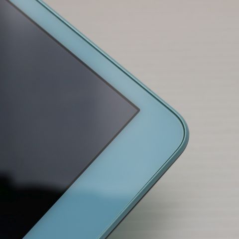 安心保証 美品 KYT32 Qua tab QZ8 チョコミント 本体 白ロム