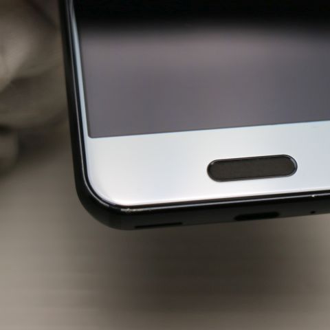 �¿��ݾ� ���� 701SH AQUOS R compact �֥�å� ���� �����