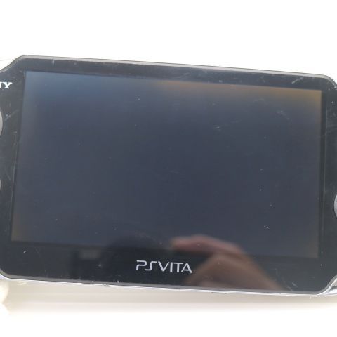 �¿��ݾ��� ������� PCH-1100 PS VITA �֥�å�  �������