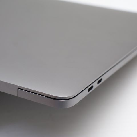 Ķ���� MacBook Pro 2018 15����� Core i7 16GB 256GB