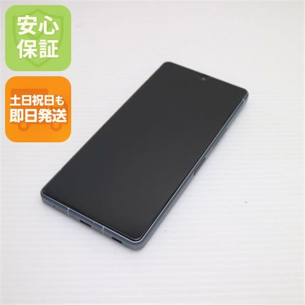 ��� SH-52D AQUOS R8 �֥롼