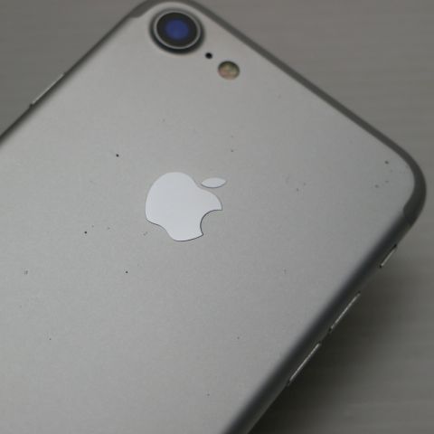 �¿��ݾ��� ���� SIM�ե꡼ iPhone7 32GB ����С�  �������