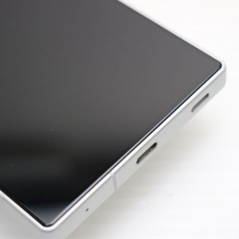 �¿��ݾ� ����Ʊ�� SIM�ե꡼ AQUOS R9 �ۥ磻��