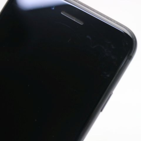 �¿��ݾ��� ������� SIM�ե꡼ iPhone8 64GB ���ڡ������쥤 �֥�å�  �������