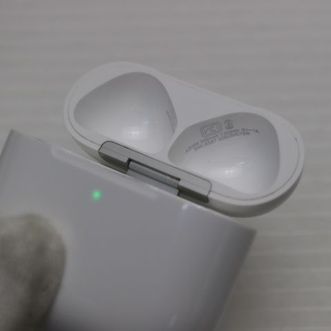 �¿��ݾ� ���� AirPods 4(�����ƥ��֥Υ�������󥻥�����)
