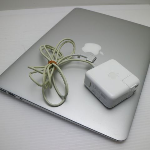 Ķ���� MacBook Air 2017 13����� Core i5 8GB 256GB
